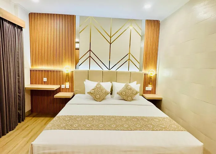 Shura Bali فيلة سمينياك